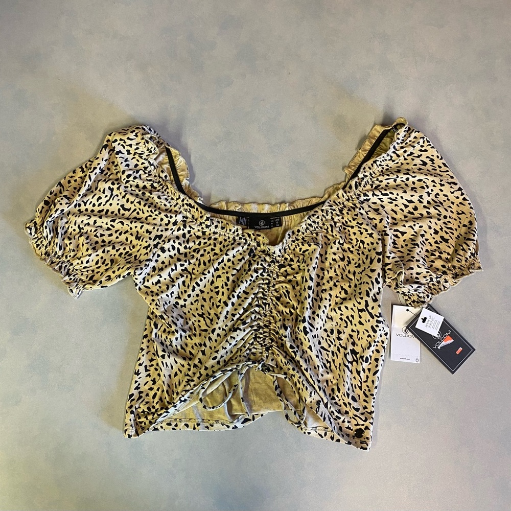 New with tags Volcom Cute and stylish